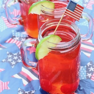 Easy Sonic copycat recipe for cherry limemade. Makes enough for a crowd, great for parties! One of my favorite summer drinks.