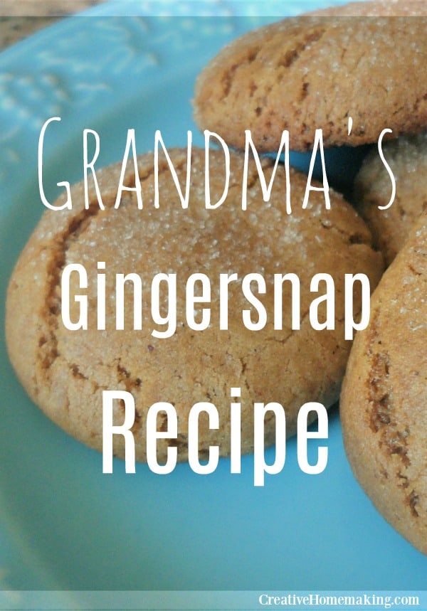 Easy recipe for gingersnap cookies. One of my favorite old fashioned Christmas cookie recipes. A great cookie to make for Christmas cookie exchanges.