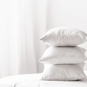Revive your pillows with these easy tips to make them white again! Say goodbye to stains and discoloration with simple DIY methods for a fresh, clean look.