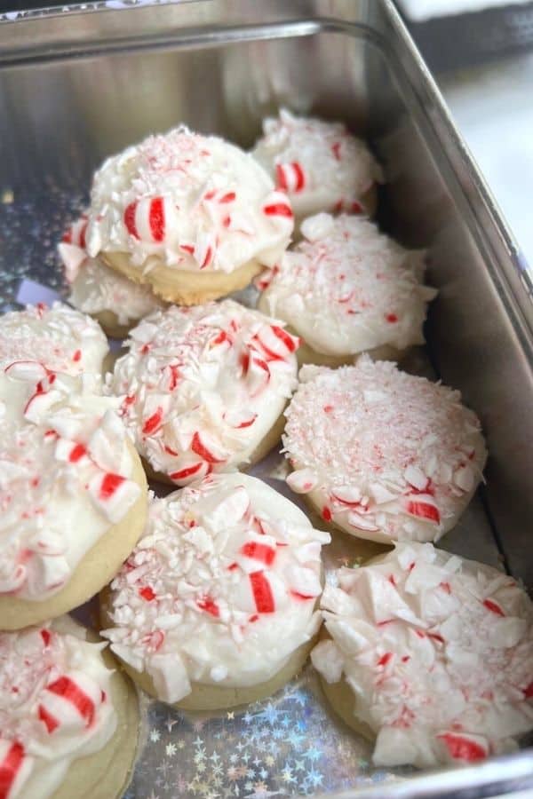 Easy recipe for peppermint meltaway cookies. One of my favorite Christmas cookie recipes for holiday cookie exchanges.