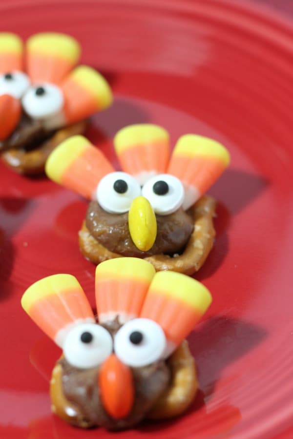 Turkey pretzel bites. One of my favorite Thanksgiving treats for kids and adults.