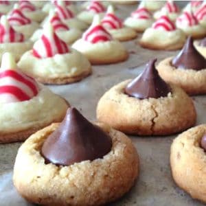The best Christmas cookies for holiday cookie exchanges.