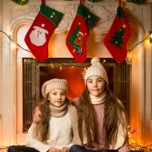 Fun, inexpensive Christmas stocking stuffer gift ideas for pre-teen and teen girls.