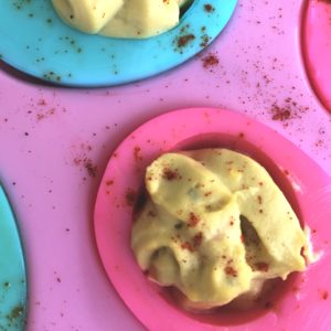 Colored deviled eggs! Surprise your family and friends this Easter with these colored deviled eggs.