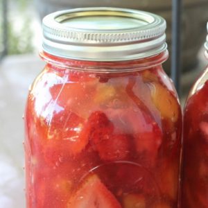 Recipe for canning strawberry rhubarb pie filling. Easy recipe for beginning canners.