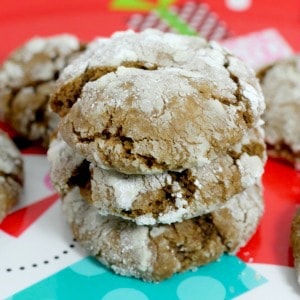 Easy recipe for gingerbread crinkle cookies. One of my new favorite Christmas cookie recipes for holiday cookie exchanges!