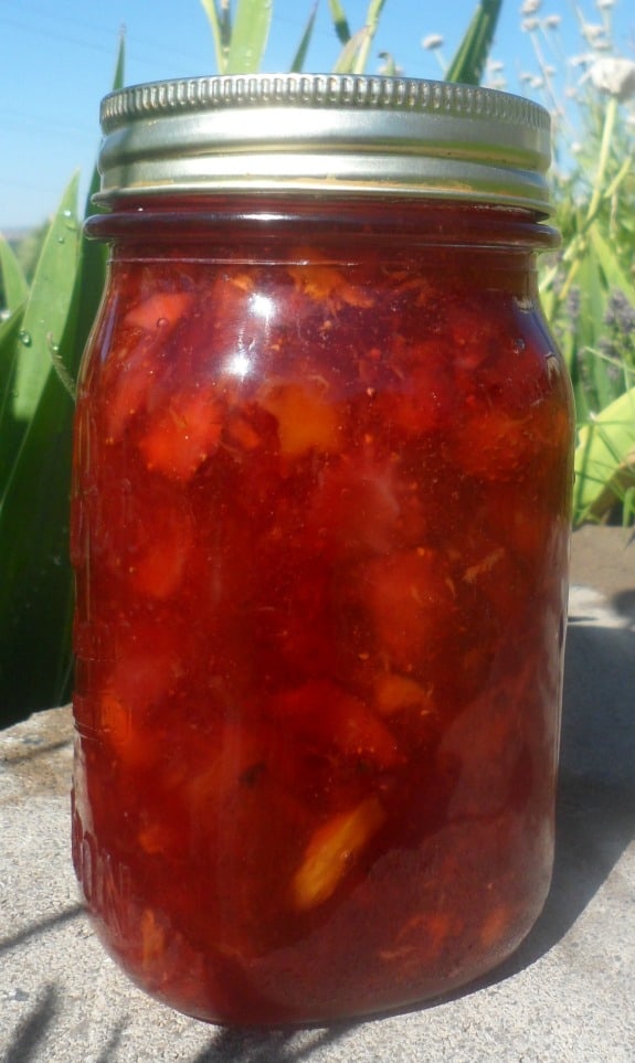 Easy recipe for canning strawberry mango jam.