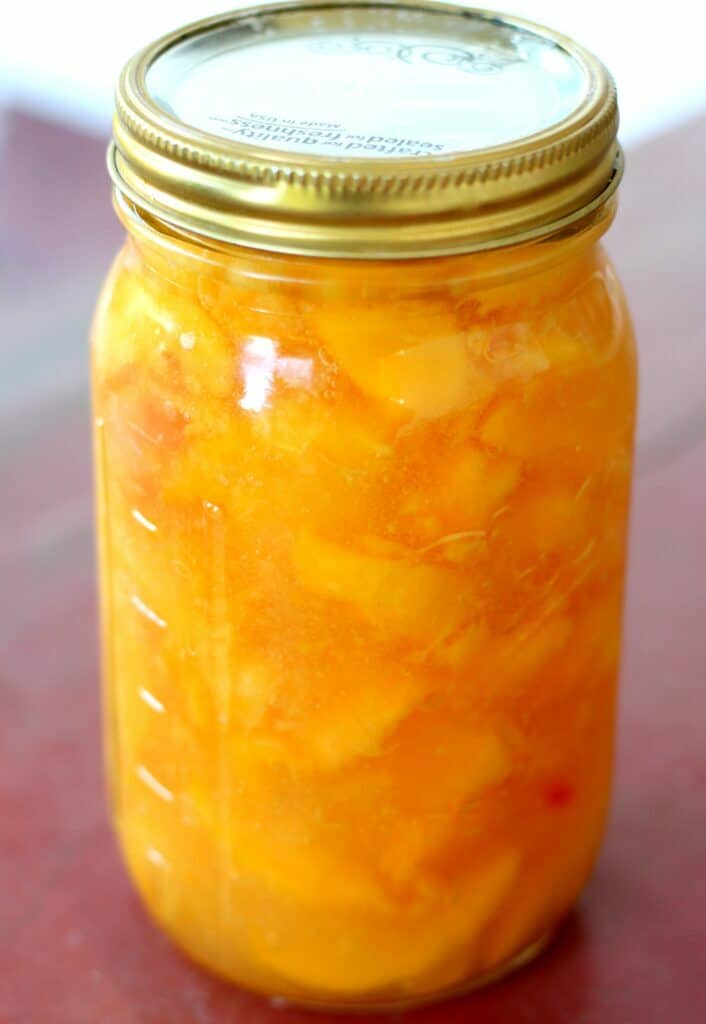 Easy recipe for canning peach pie filling.