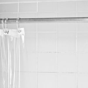 How to clean shower curtain rings. One of my favorite bathroom cleaning hacks to help keep your bathroom clean.