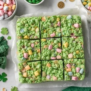 Green Food Just Got Magical – Lucky Charms Rice Krispie Treats
